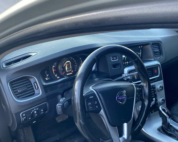 Вольво B60 2016 у Львові на Automoto.ua Бежевий Вольво B60, об'ємом двигуна 1.97 л та пробігом 158 тис. км за 13500 $, фото 24 на Automoto.ua