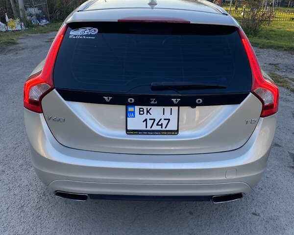 Вольво B60 2016 у Львові на Automoto.ua Бежевий Вольво B60, об'ємом двигуна 1.97 л та пробігом 158 тис. км за 13500 $, фото 12 на Automoto.ua