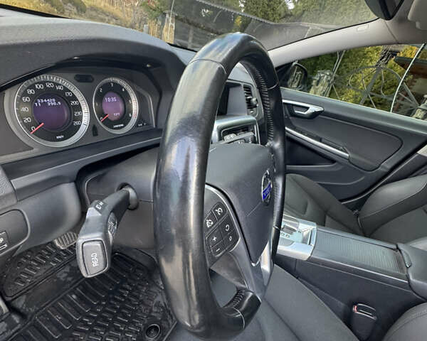 Чорний Вольво B60, об'ємом двигуна 1.98 л та пробігом 334 тис. км за 11777 $, фото 26 на Automoto.ua