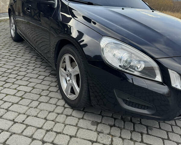 Чорний Вольво B60, об'ємом двигуна 1.98 л та пробігом 334 тис. км за 11777 $, фото 21 на Automoto.ua