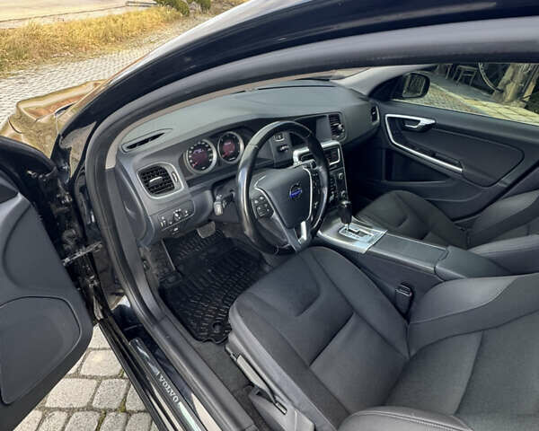 Чорний Вольво B60, об'ємом двигуна 1.98 л та пробігом 334 тис. км за 11777 $, фото 24 на Automoto.ua