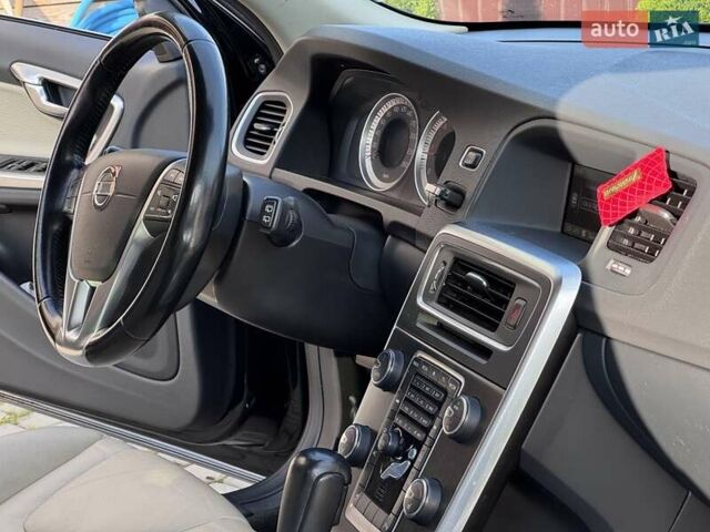 Чорний Вольво B60, об'ємом двигуна 1.98 л та пробігом 275 тис. км за 9900 $, фото 24 на Automoto.ua