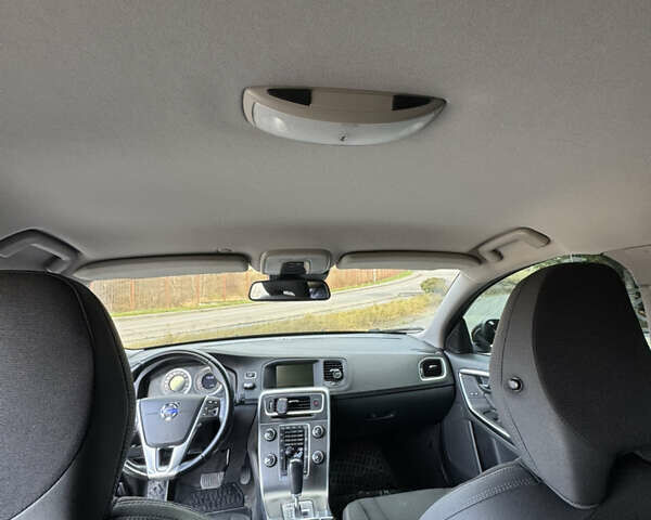 Чорний Вольво B60, об'ємом двигуна 1.98 л та пробігом 334 тис. км за 11777 $, фото 32 на Automoto.ua