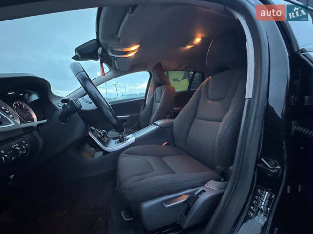 Черный Вольво B60, объемом двигателя 1.6 л и пробегом 242 тыс. км за 9700 $, фото 29 на Automoto.ua