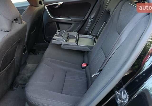Черный Вольво B60, объемом двигателя 1.98 л и пробегом 226 тыс. км за 10900 $, фото 52 на Automoto.ua
