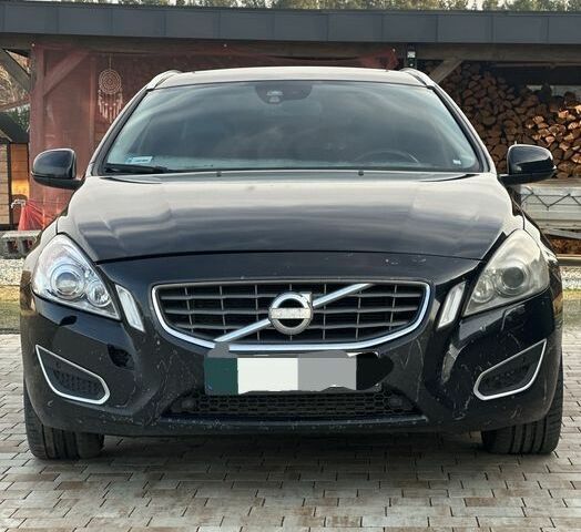 Чорний Вольво B60, об'ємом двигуна 2 л та пробігом 323 тис. км за 3250 $, фото 3 на Automoto.ua