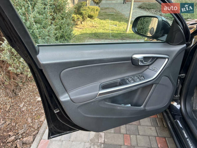 Чорний Вольво B60, об'ємом двигуна 1.98 л та пробігом 244 тис. км за 9500 $, фото 17 на Automoto.ua