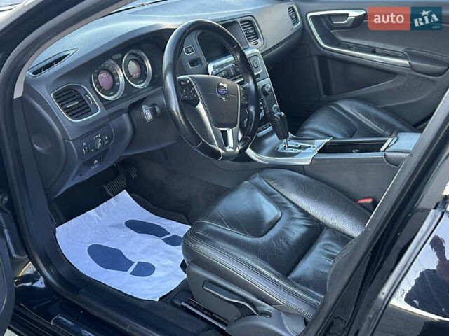 Черный Вольво B60, объемом двигателя 2 л и пробегом 204 тыс. км за 11390 $, фото 9 на Automoto.ua