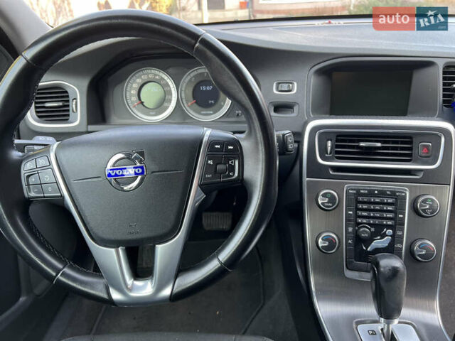 Чорний Вольво B60, об'ємом двигуна 1.98 л та пробігом 244 тис. км за 9500 $, фото 10 на Automoto.ua
