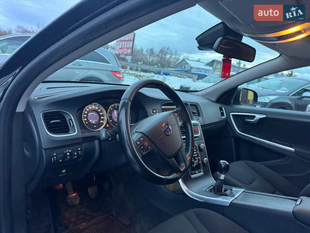 Черный Вольво B60, объемом двигателя 1.6 л и пробегом 242 тыс. км за 9700 $, фото 30 на Automoto.ua