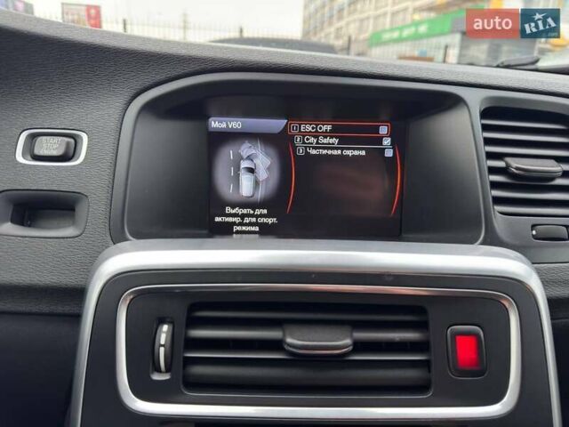 Черный Вольво B60, объемом двигателя 1.98 л и пробегом 237 тыс. км за 12700 $, фото 55 на Automoto.ua
