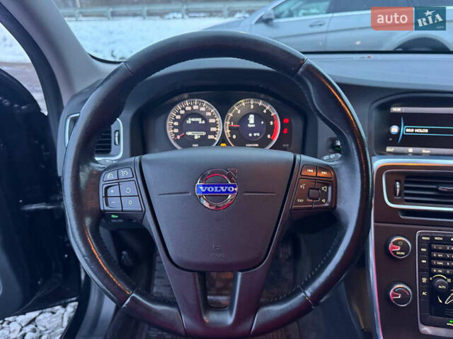 Черный Вольво B60, объемом двигателя 1.6 л и пробегом 242 тыс. км за 9700 $, фото 33 на Automoto.ua