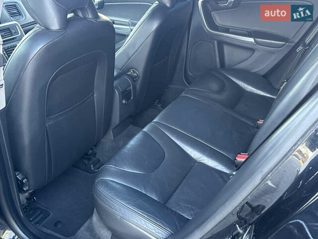 Черный Вольво B60, объемом двигателя 2 л и пробегом 204 тыс. км за 10990 $, фото 11 на Automoto.ua