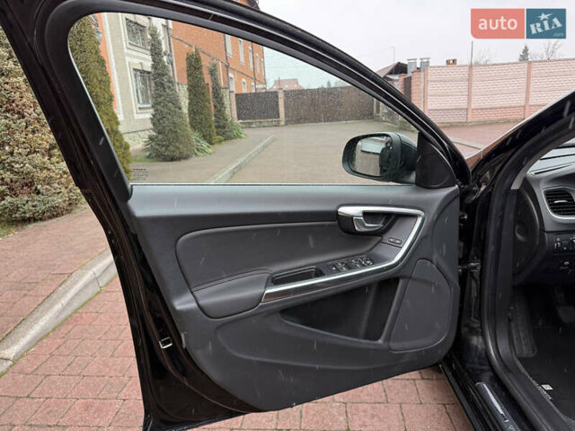 Чорний Вольво B60, об'ємом двигуна 1.56 л та пробігом 275 тис. км за 9650 $, фото 20 на Automoto.ua