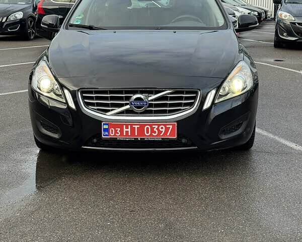 Чорний Вольво B60, об'ємом двигуна 1.98 л та пробігом 240 тис. км за 12700 $, фото 1 на Automoto.ua