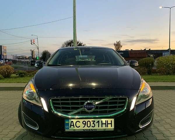 Черный Вольво B60, объемом двигателя 1.98 л и пробегом 263 тыс. км за 10600 $, фото 11 на Automoto.ua