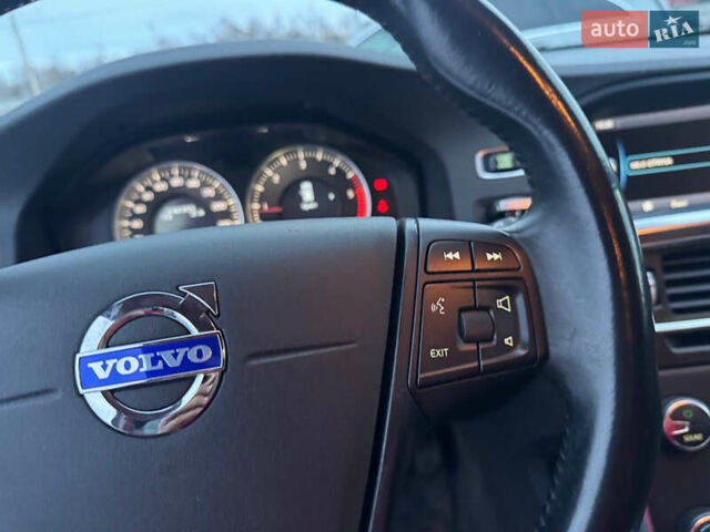 Черный Вольво B60, объемом двигателя 1.6 л и пробегом 242 тыс. км за 9700 $, фото 35 на Automoto.ua