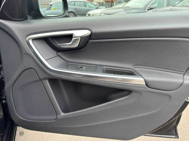 Чорний Вольво B60, об'ємом двигуна 2 л та пробігом 238 тис. км за 12700 $, фото 21 на Automoto.ua