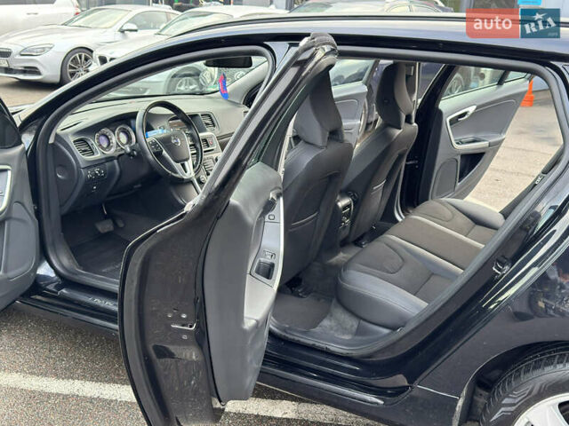 Чорний Вольво B60, об'ємом двигуна 1.98 л та пробігом 240 тис. км за 12700 $, фото 18 на Automoto.ua