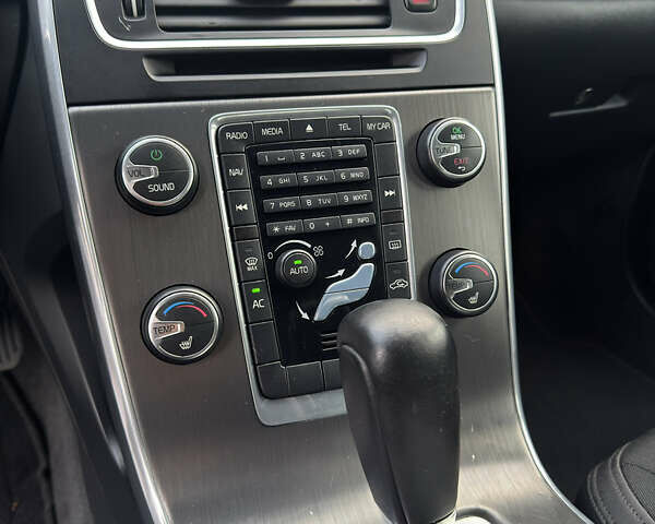 Чорний Вольво B60, об'ємом двигуна 1.98 л та пробігом 240 тис. км за 12700 $, фото 38 на Automoto.ua