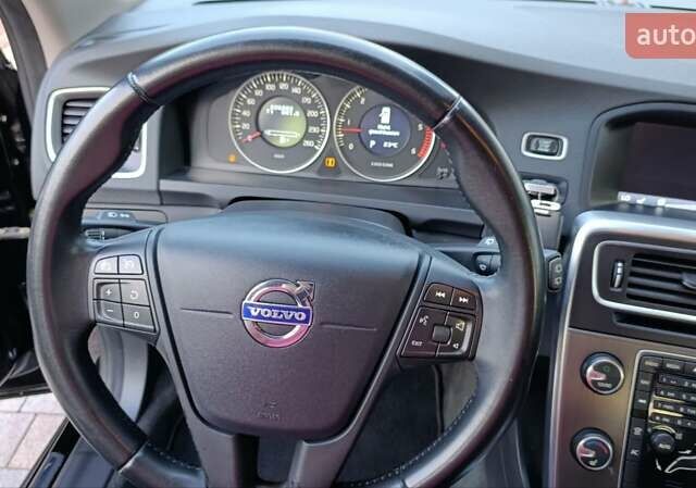 Черный Вольво B60, объемом двигателя 1.98 л и пробегом 226 тыс. км за 10900 $, фото 43 на Automoto.ua