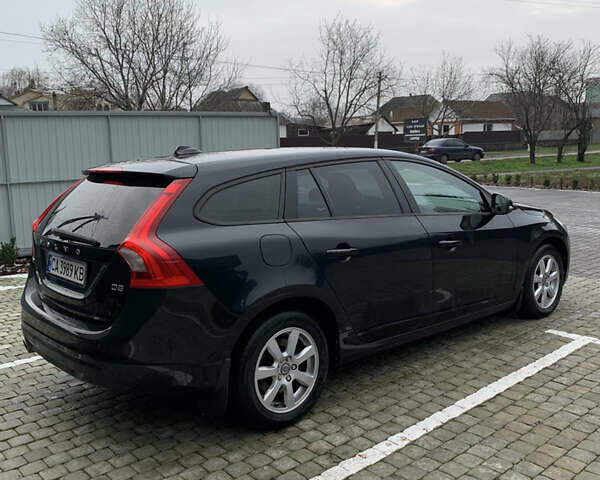 Черный Вольво B60, объемом двигателя 1.98 л и пробегом 228 тыс. км за 12500 $, фото 2 на Automoto.ua