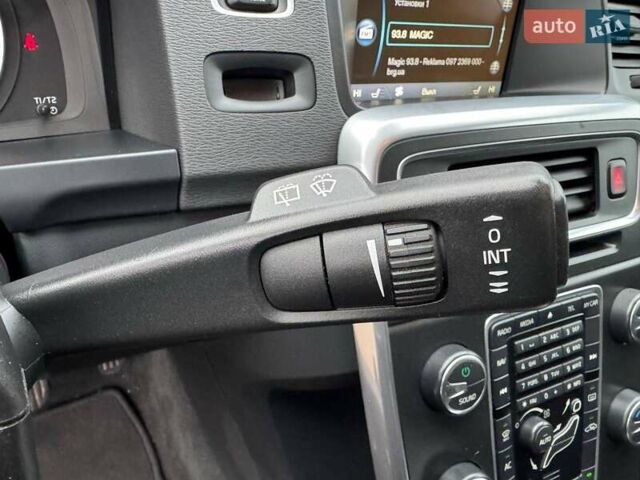 Черный Вольво B60, объемом двигателя 1.98 л и пробегом 237 тыс. км за 12700 $, фото 50 на Automoto.ua