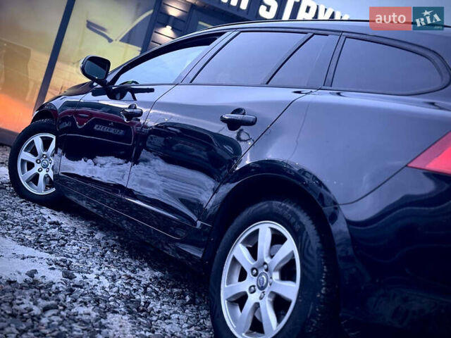 Черный Вольво B60, объемом двигателя 1.6 л и пробегом 242 тыс. км за 9700 $, фото 13 на Automoto.ua