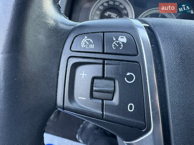 Черный Вольво B60, объемом двигателя 2 л и пробегом 207 тыс. км за 12700 $, фото 45 на Automoto.ua