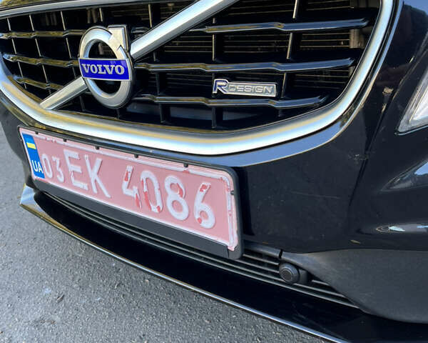 Черный Вольво B60, объемом двигателя 2.4 л и пробегом 179 тыс. км за 13600 $, фото 5 на Automoto.ua