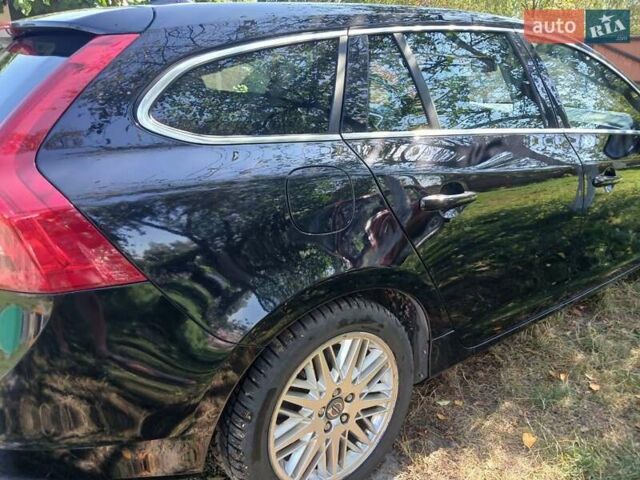 Чорний Вольво B60, об'ємом двигуна 1.98 л та пробігом 260 тис. км за 11000 $, фото 4 на Automoto.ua