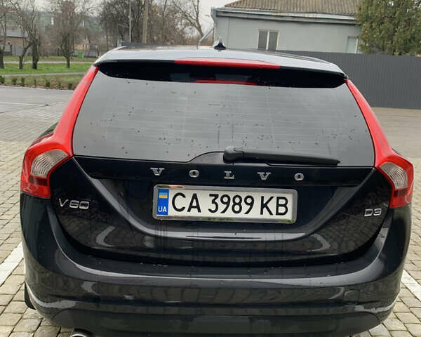 Черный Вольво B60, объемом двигателя 1.98 л и пробегом 228 тыс. км за 12500 $, фото 3 на Automoto.ua