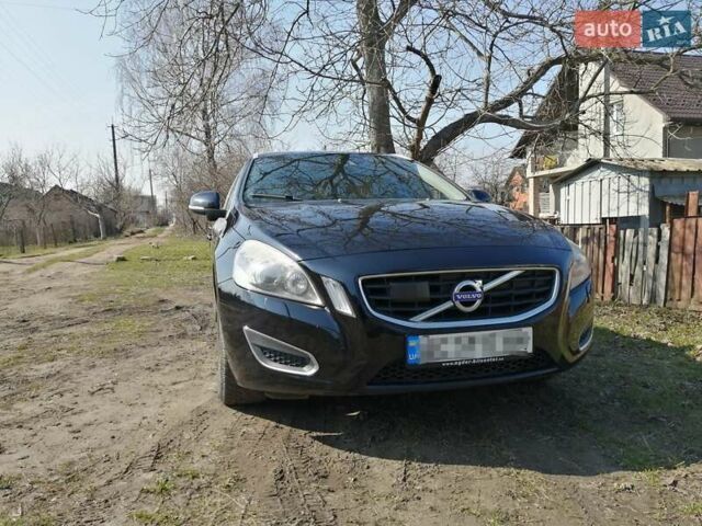 Чорний Вольво B60, об'ємом двигуна 1.56 л та пробігом 360 тис. км за 9000 $, фото 5 на Automoto.ua