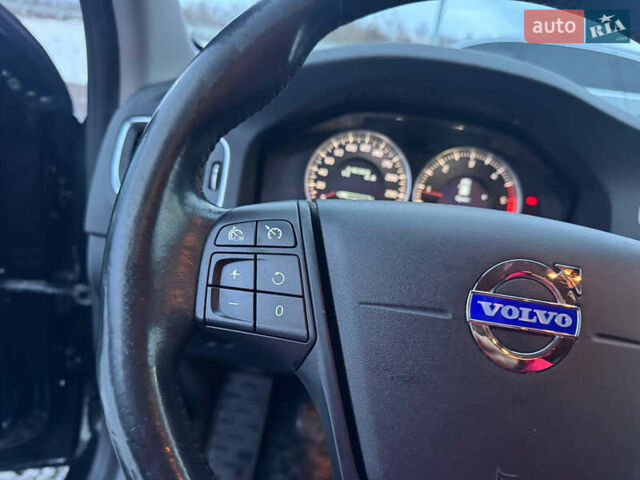 Черный Вольво B60, объемом двигателя 1.6 л и пробегом 242 тыс. км за 9700 $, фото 34 на Automoto.ua