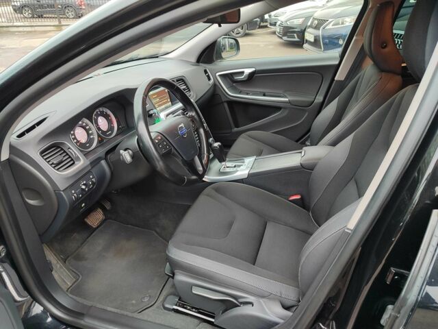 Чорний Вольво B60, об'ємом двигуна 2 л та пробігом 238 тис. км за 12700 $, фото 7 на Automoto.ua
