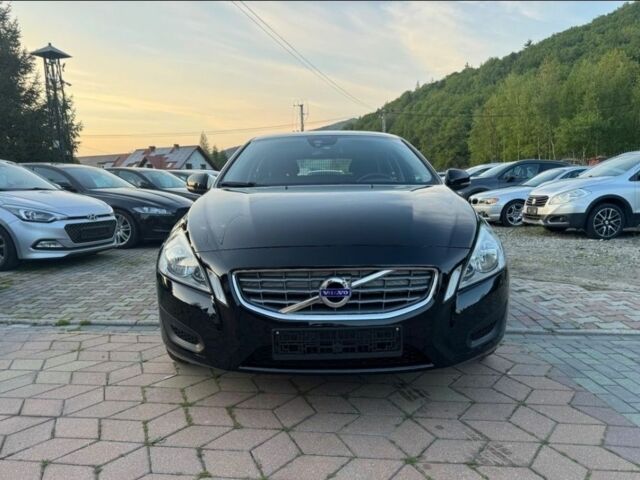 Чорний Вольво B60, об'ємом двигуна 1.5 л та пробігом 230 тис. км за 3700 $, фото 2 на Automoto.ua