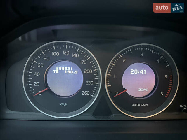 Черный Вольво B60, объемом двигателя 1.98 л и пробегом 288 тыс. км за 10500 $, фото 24 на Automoto.ua