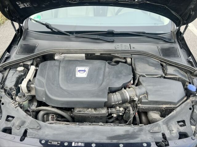 Черный Вольво B60, объемом двигателя 2 л и пробегом 223 тыс. км за 11500 $, фото 9 на Automoto.ua