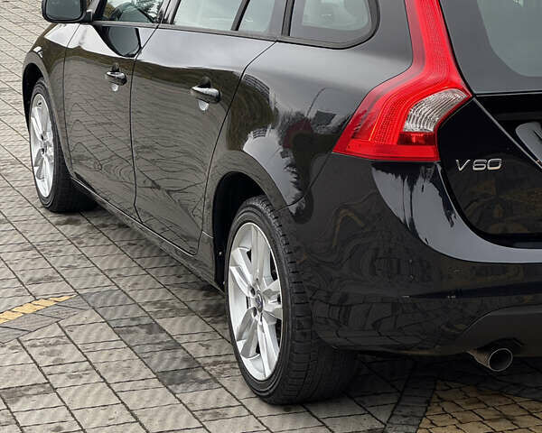 Черный Вольво B60, объемом двигателя 1.6 л и пробегом 214 тыс. км за 10499 $, фото 158 на Automoto.ua