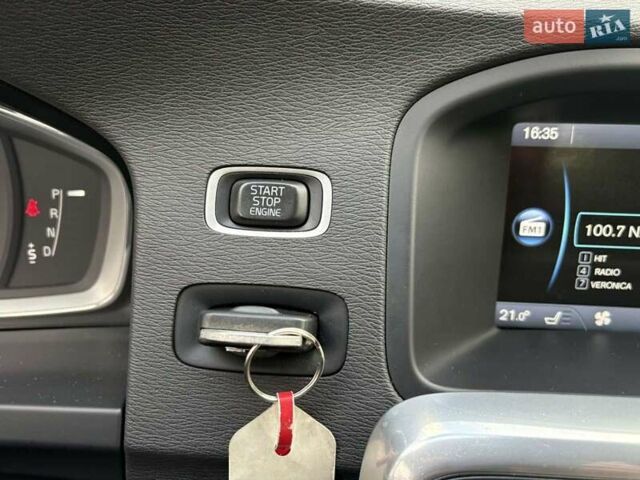 Чорний Вольво B60, об'ємом двигуна 1.99 л та пробігом 257 тис. км за 12200 $, фото 42 на Automoto.ua