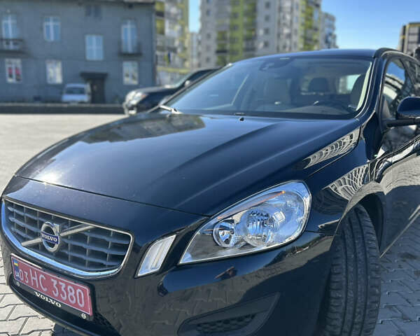 Вольво B60 2012 у Львові на Automoto.ua Чорний Вольво B60, об'ємом двигуна 1.99 л та пробігом 267 тис. км за 11150 $, фото 2 на Automoto.ua