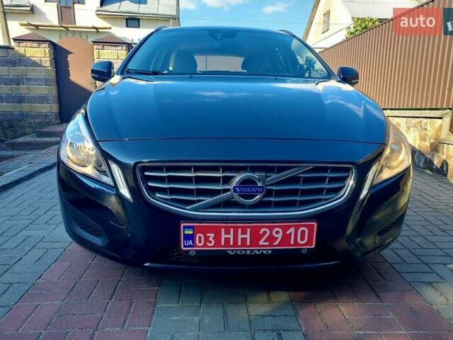 Черный Вольво B60, объемом двигателя 1.99 л и пробегом 266 тыс. км за 11111 $, фото 2 на Automoto.ua