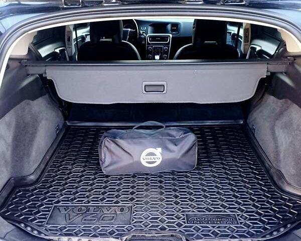 Чорний Вольво B60, об'ємом двигуна 1.6 л та пробігом 247 тис. км за 10750 $, фото 35 на Automoto.ua