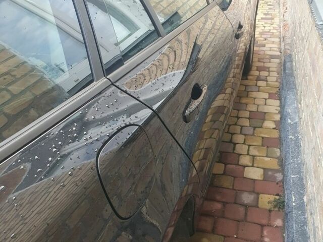 Черный Вольво B60, объемом двигателя 1.6 л и пробегом 290 тыс. км за 9900 $, фото 8 на Automoto.ua