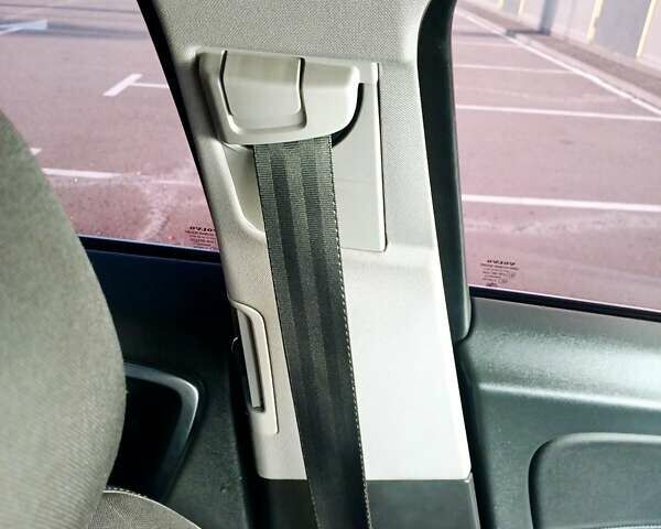 Чорний Вольво B60, об'ємом двигуна 1.6 л та пробігом 247 тис. км за 10750 $, фото 75 на Automoto.ua