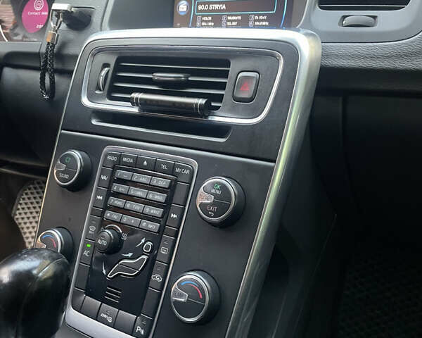 Чорний Вольво B60, об'ємом двигуна 1.56 л та пробігом 279 тис. км за 9500 $, фото 77 на Automoto.ua