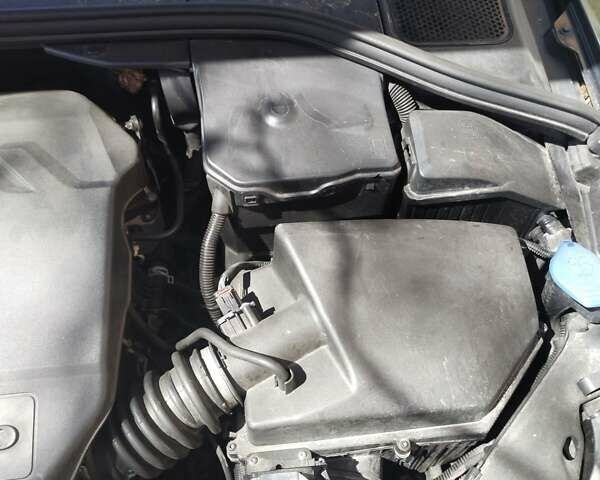 Черный Вольво B60, объемом двигателя 1.56 л и пробегом 222 тыс. км за 11500 $, фото 32 на Automoto.ua