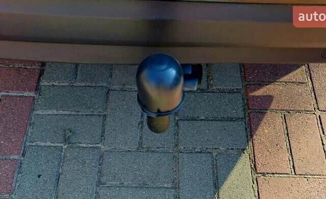 Черный Вольво B60, объемом двигателя 1.99 л и пробегом 262 тыс. км за 11333 $, фото 48 на Automoto.ua