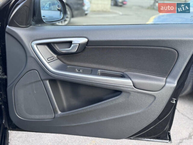 Чорний Вольво B60, об'ємом двигуна 1.6 л та пробігом 198 тис. км за 11300 $, фото 33 на Automoto.ua