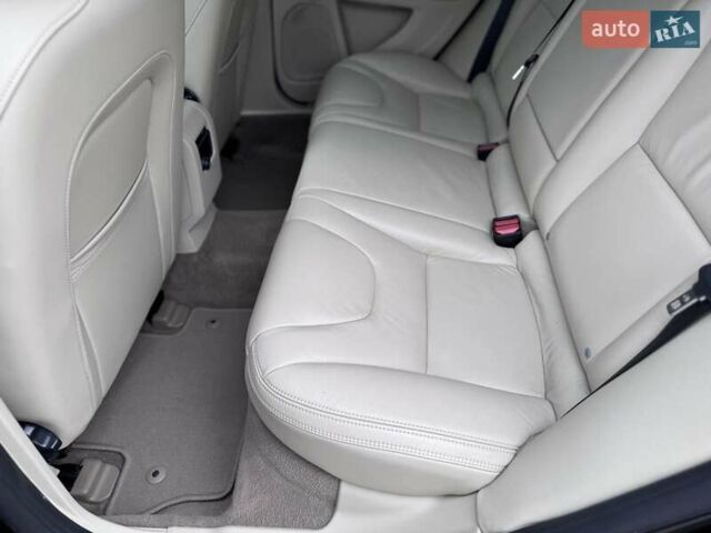 Чорний Вольво B60, об'ємом двигуна 2 л та пробігом 232 тис. км за 12700 $, фото 37 на Automoto.ua